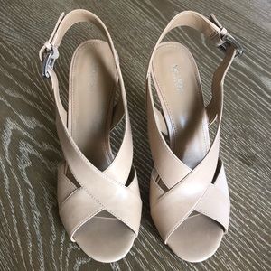 *NEW Nude Michael Kors heels